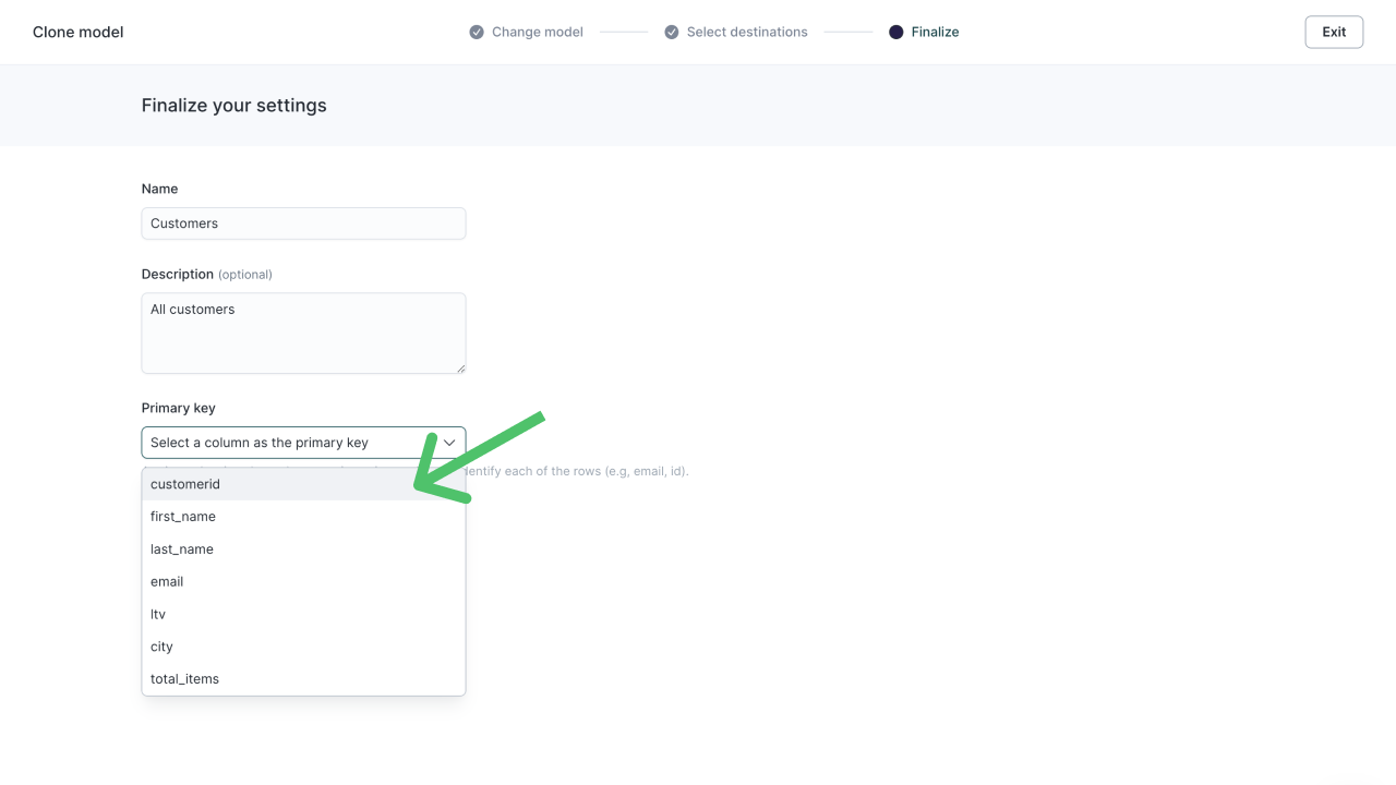 Selecting a primary key in the Hightouch app